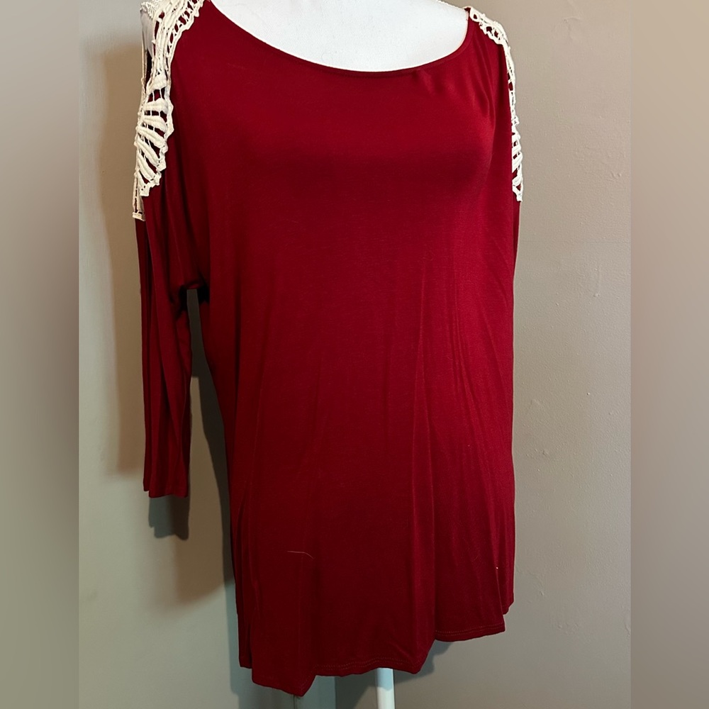 Dark red peek a boo shoulder blouse, white lace accents on shoulders. Size XL